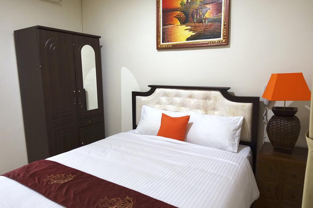 Oyo 734 Tuban Torres Accomodation Kuta Lombok Δωμάτιο φωτογραφία