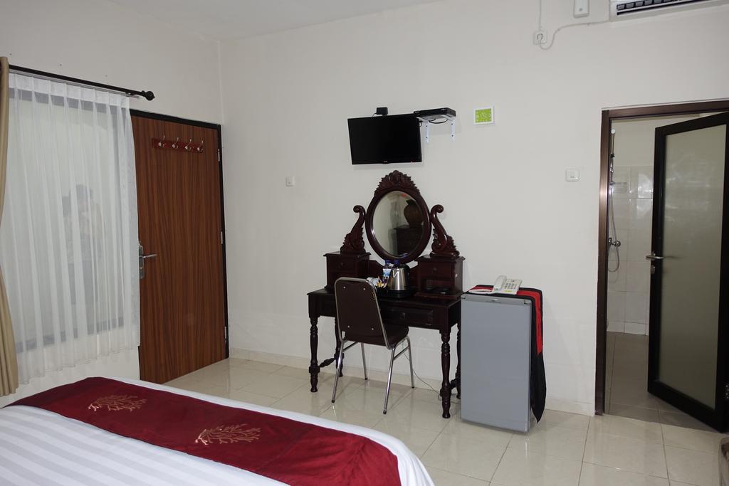 Oyo 734 Tuban Torres Accomodation Kuta Lombok Δωμάτιο φωτογραφία