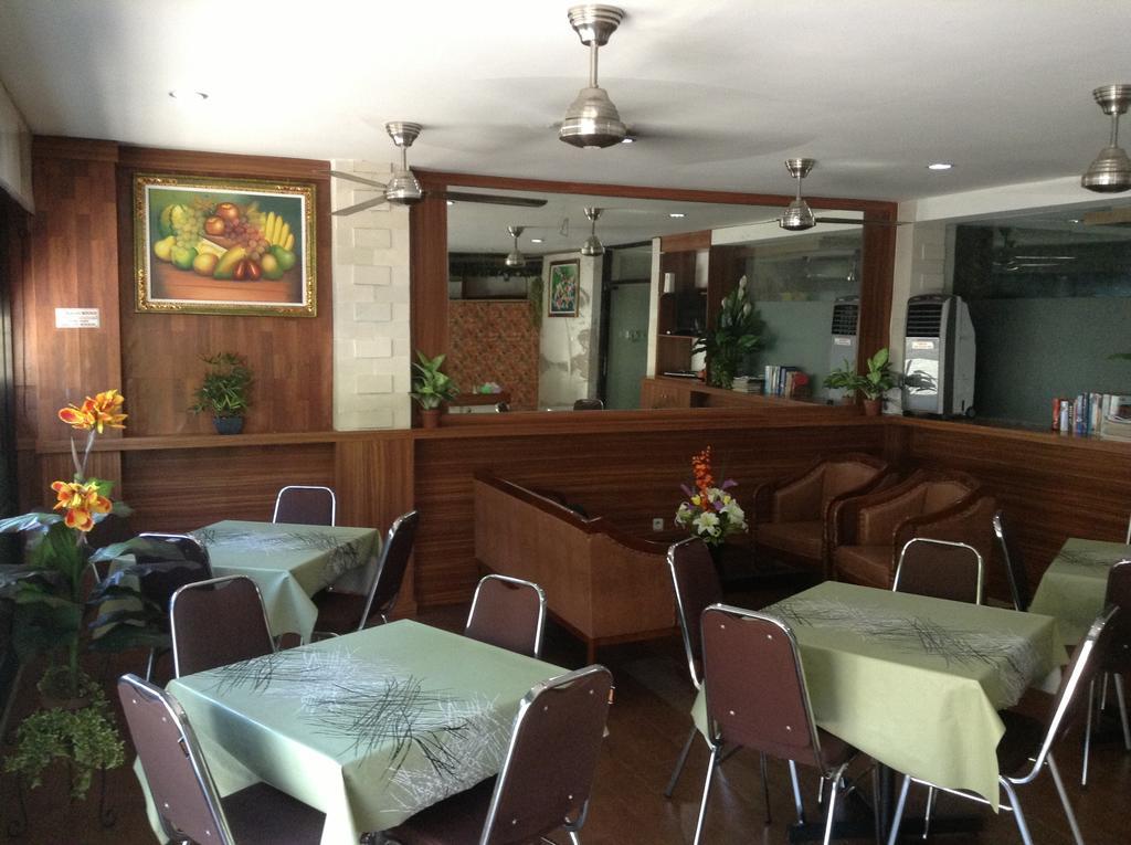 Oyo 734 Tuban Torres Accomodation Kuta Lombok Εξωτερικό φωτογραφία